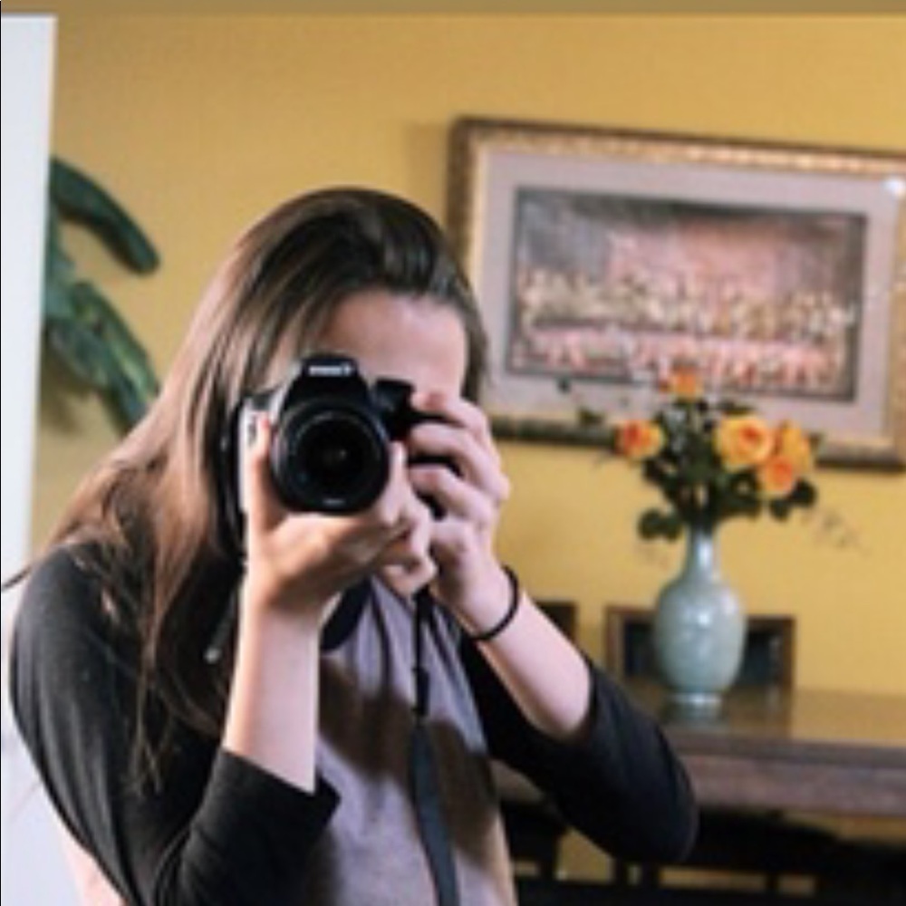 Meet your Posher, Valeria